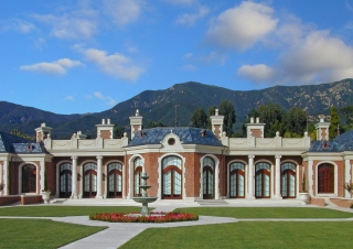 Chateau V – South Elevation