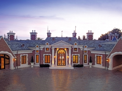 Chateau V – North Motor Court