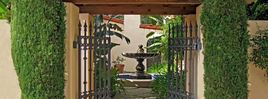 Via Mañana – Courtyard