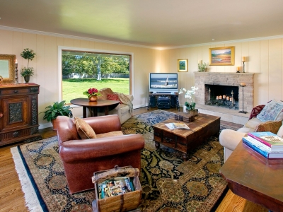 Staging – Living