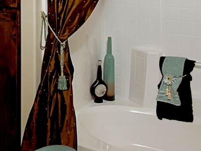 Staging – Bathroom Detail